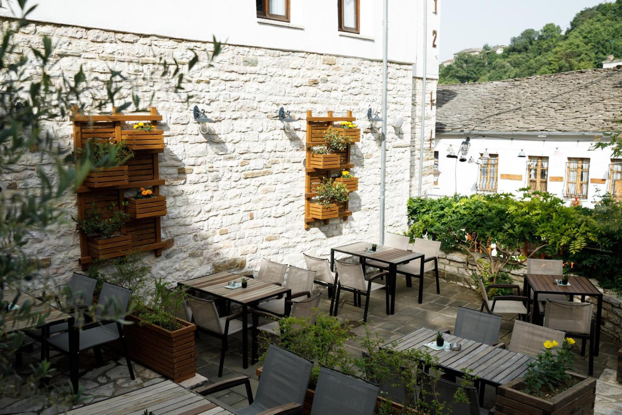 Hotel Kalemi 2 Gjirokastër Buitenkant foto