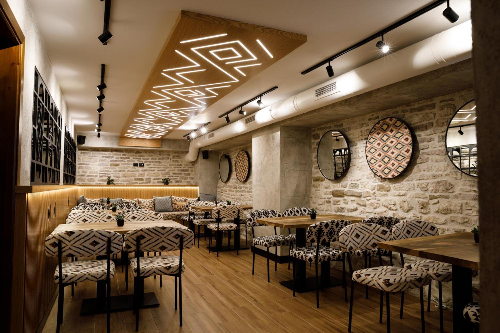 Hotel Kalemi 2 Gjirokastër Buitenkant foto