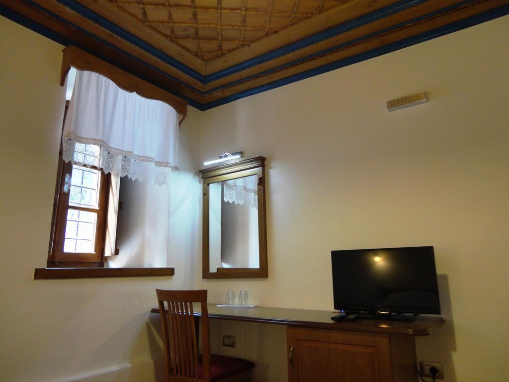 Hotel Kalemi 2 Gjirokastër Buitenkant foto