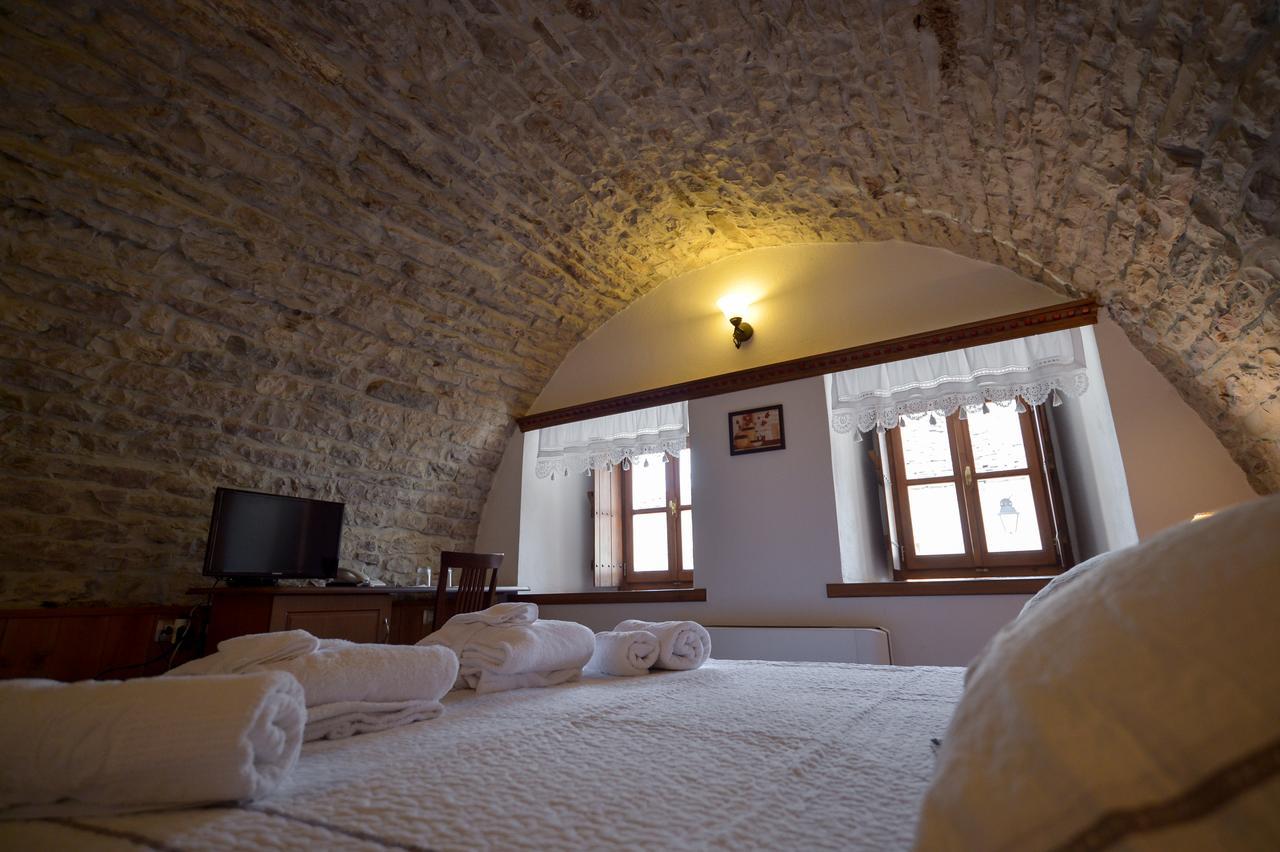 Hotel Kalemi 2 Gjirokastër Buitenkant foto