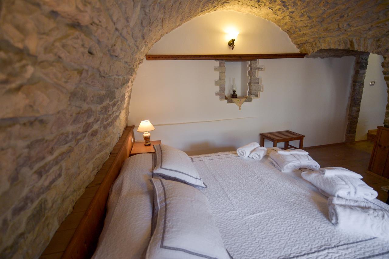 Hotel Kalemi 2 Gjirokastër Buitenkant foto