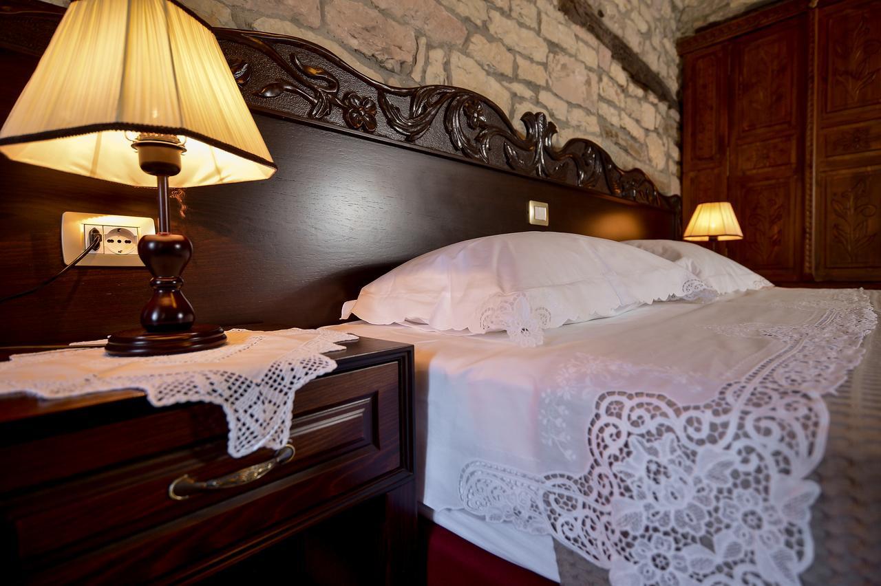 Hotel Kalemi 2 Gjirokastër Buitenkant foto